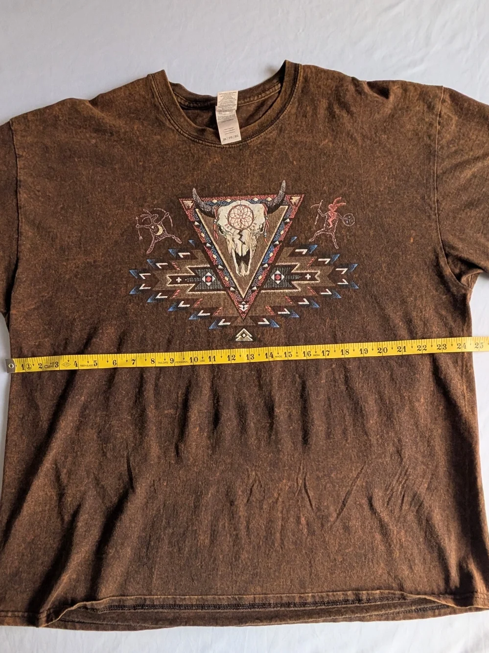 Gildan Brown Short-Sleeve Tee with Southwestern Skull Graphic - Picture 6 of 7